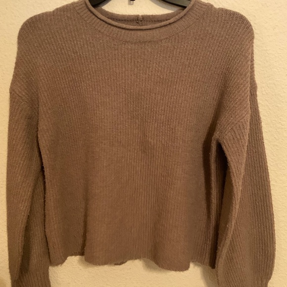 Pink Rose Tops - Crop. Knitted‎ sweater